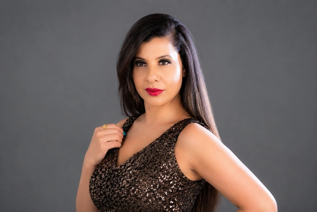 Sambhavna Seth Biography: Bigg Boss Star’s Age, Husband, Net Worth, Career &amp; Life Story