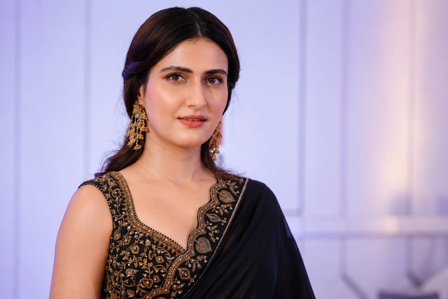 Fatima Sana Shaikh Biography 2026: Age, Movies, Net Worth, Career &amp; Personal Life