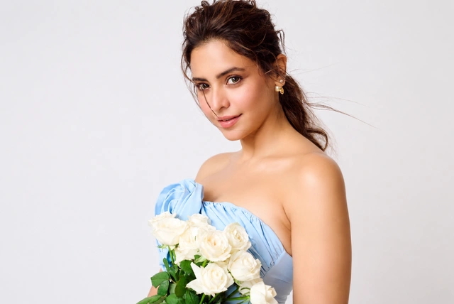 Aamna Sharif Biography 2026: Age, Husband, TV Shows, Net Worth, Career &amp; Unknown Facts