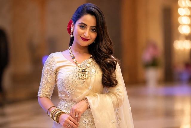 Aishwarya Sharma Biography: Age, Husband, Career, TV Shows, Net Worth &amp; More
