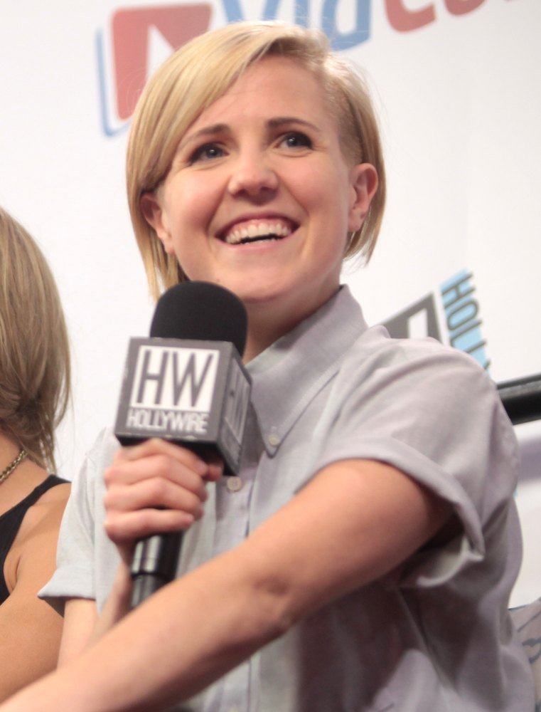 Hannah Hart: American YouTuber, Comedian & Author