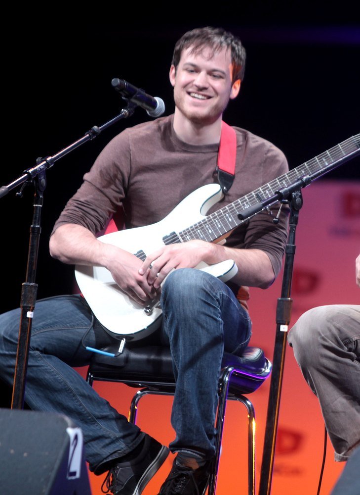 Rob Scallon: American Musician & YouTuber