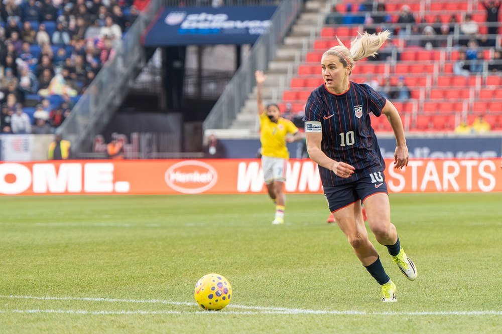Lindsey Heaps: American Professional Soccer Player & USWNT Captain