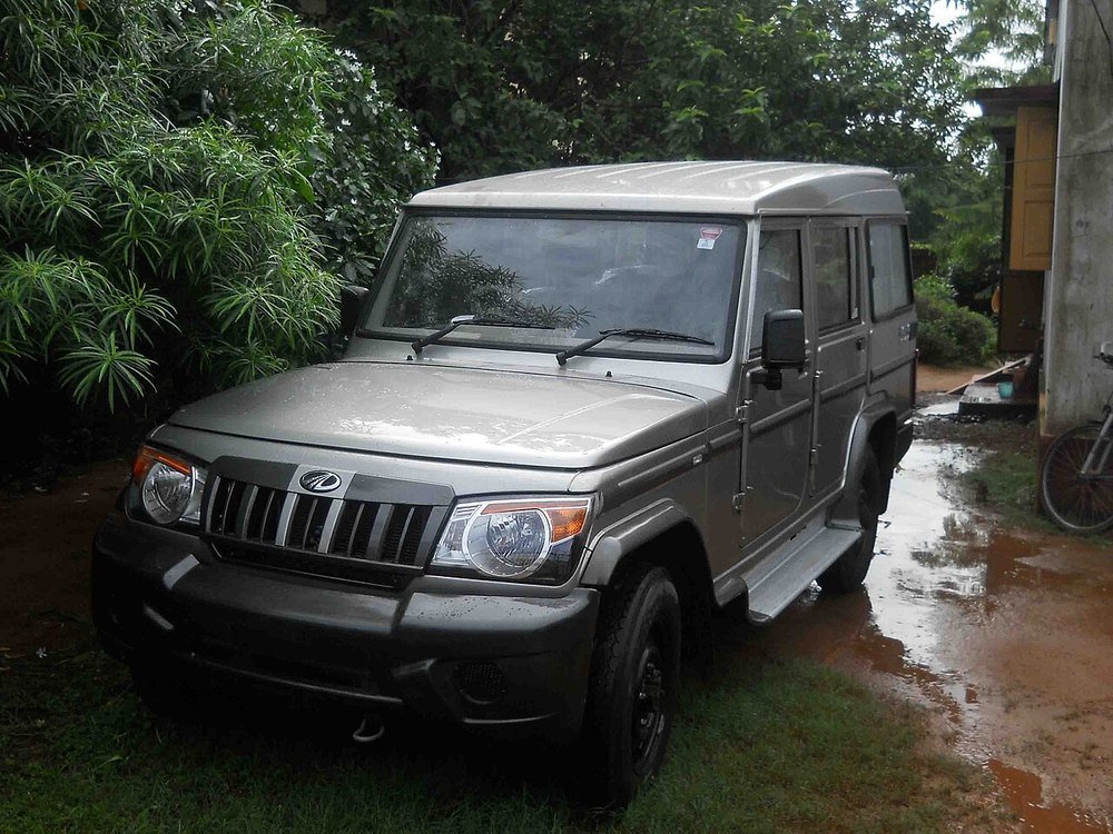 Record SUV sales in FY2026 take Mahindra past Tata Motors, with the Thar and Thar Roxx at 126,261 units and a 19% share of the model mix