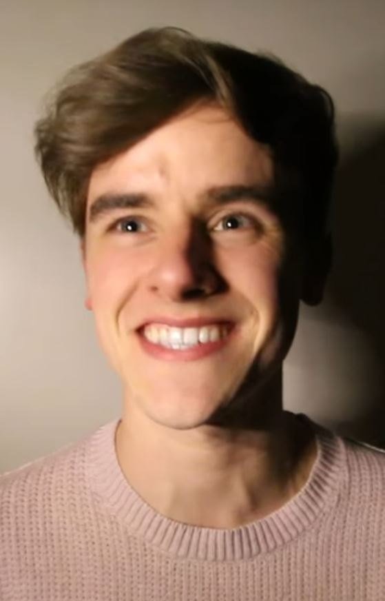 Connor Franta: American YouTuber, Author & Entrepreneur photo