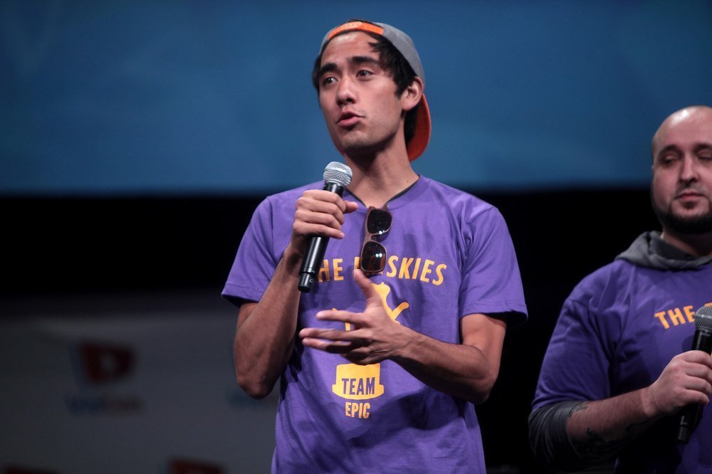 Zach King: American Filmmaker & Digital Illusionist photo