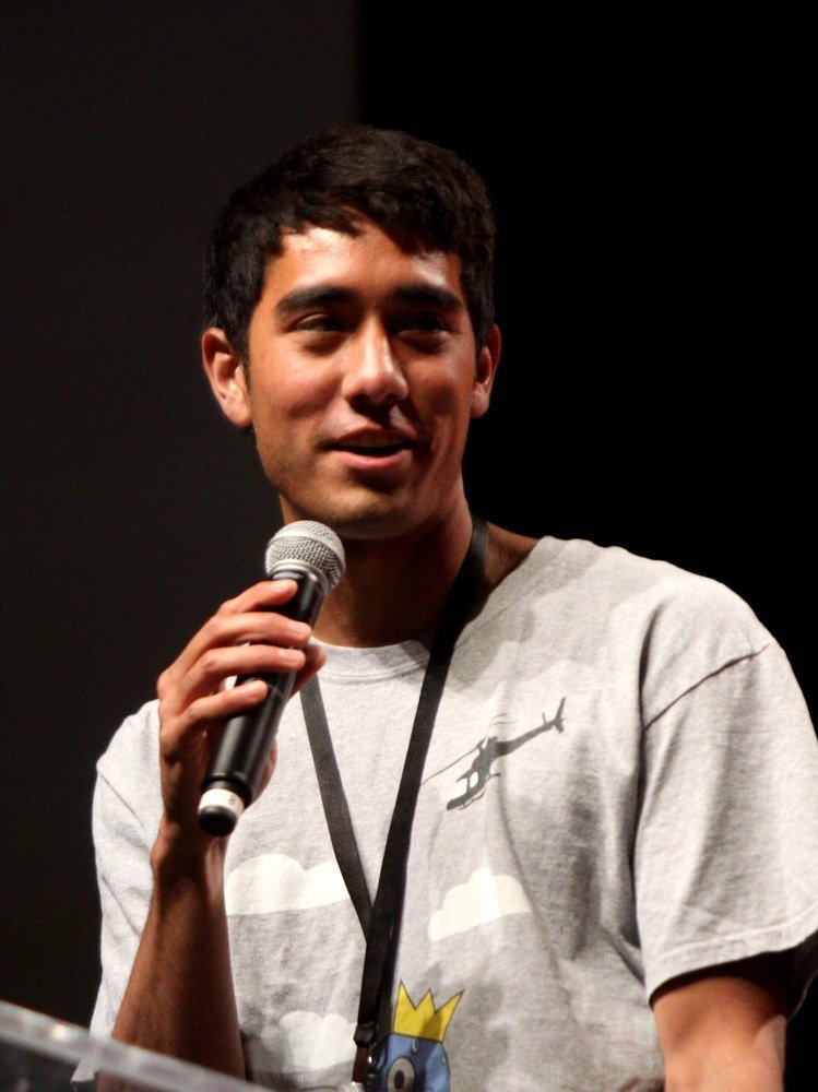 Zach King: American Filmmaker & Digital Illusionist photo