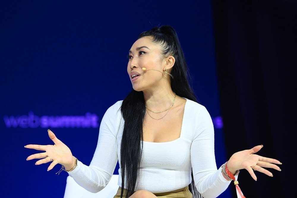 Cassey Ho: American Fitness Instructor & Fashion Entrepreneur photo