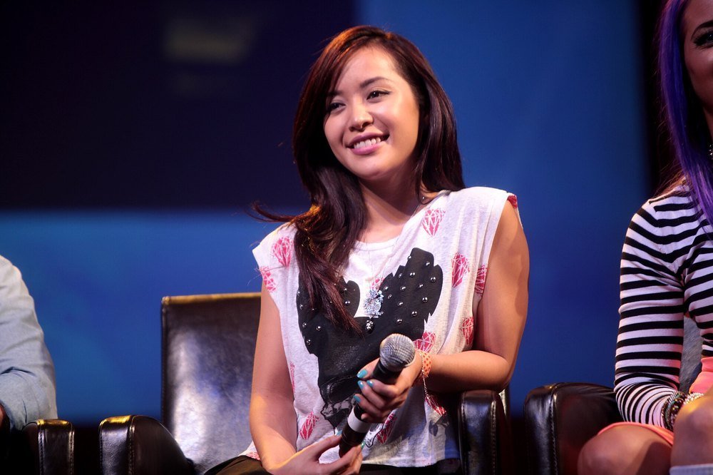 Michelle Phan: American Beauty YouTuber & Entrepreneur photo