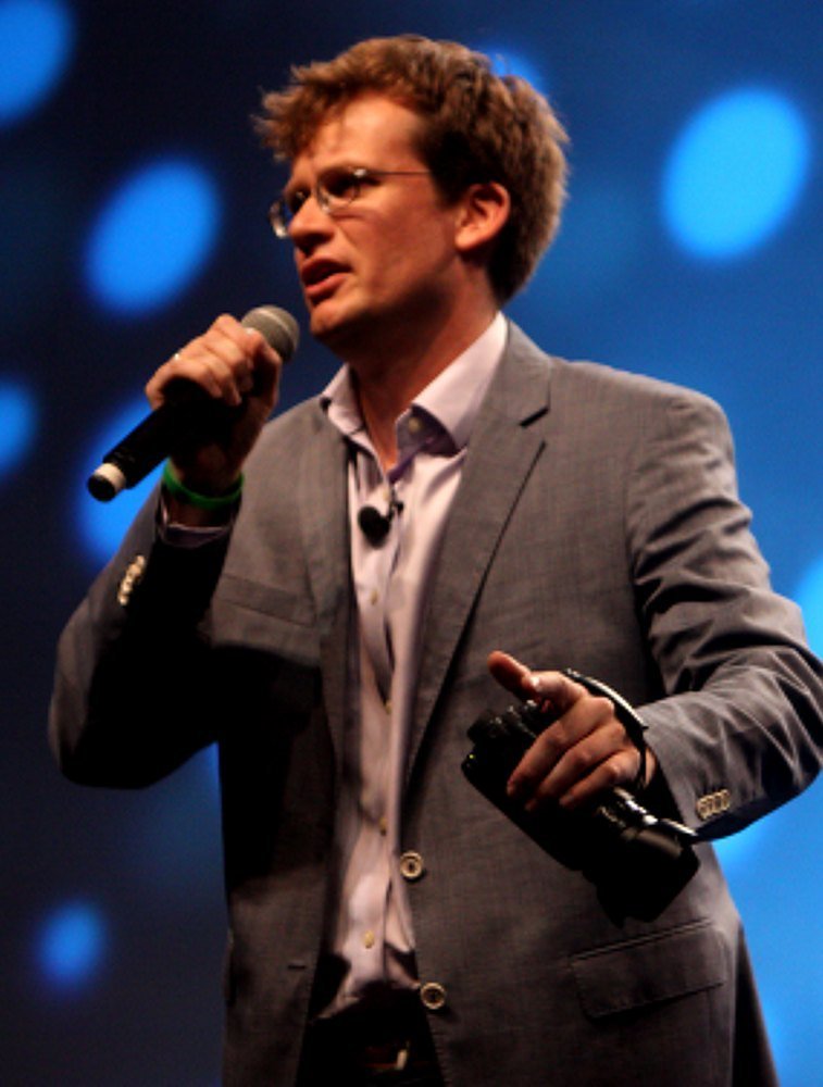 John Green: American Author & YouTuber photo