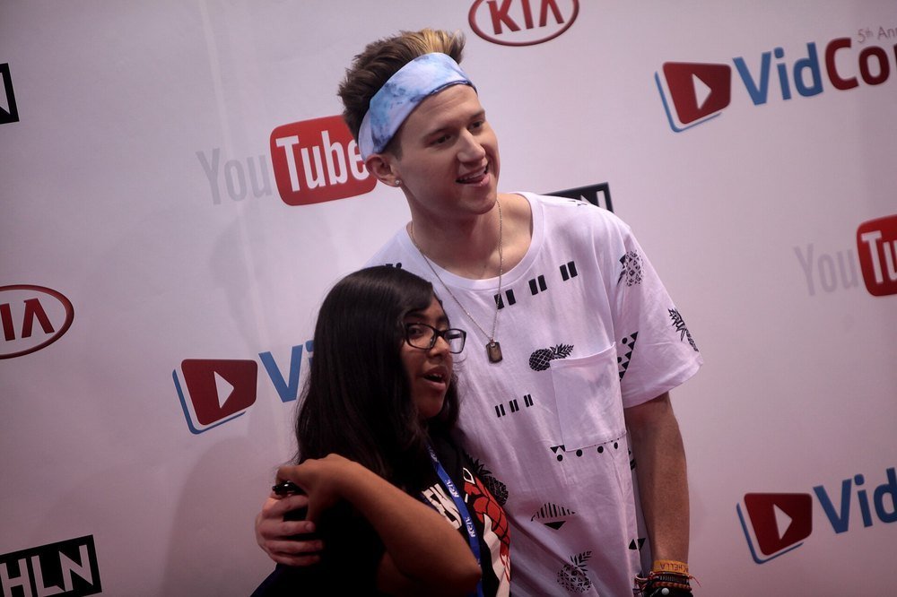 Ricky Dillon: American YouTuber, Singer & Streamer photo