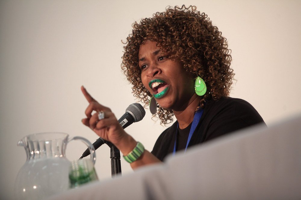 GloZell: American YouTuber, Comedian & Actress photo