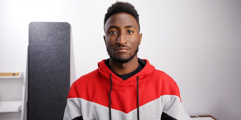 Marques Brownlee (MKBHD): American Tech YouTuber & Reviewer photo