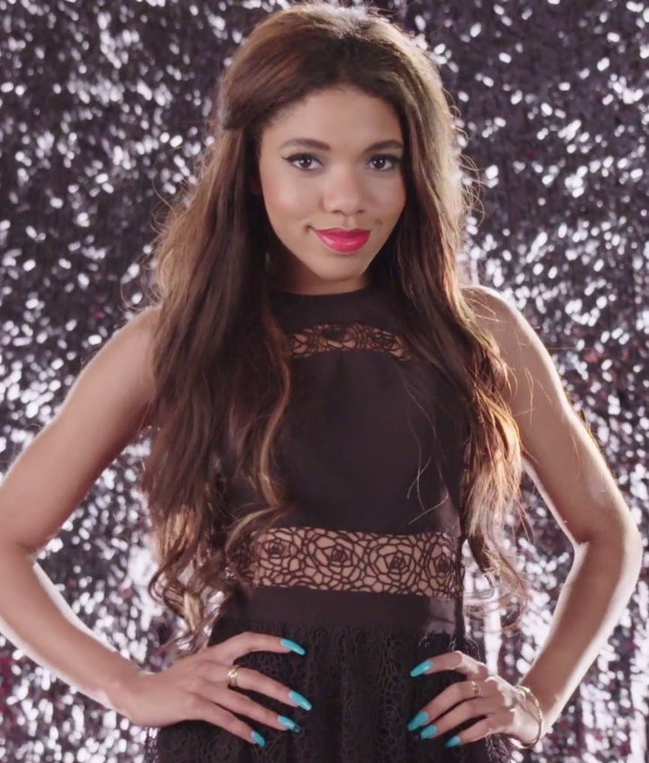 Teala Dunn: American Actress & YouTuber photo