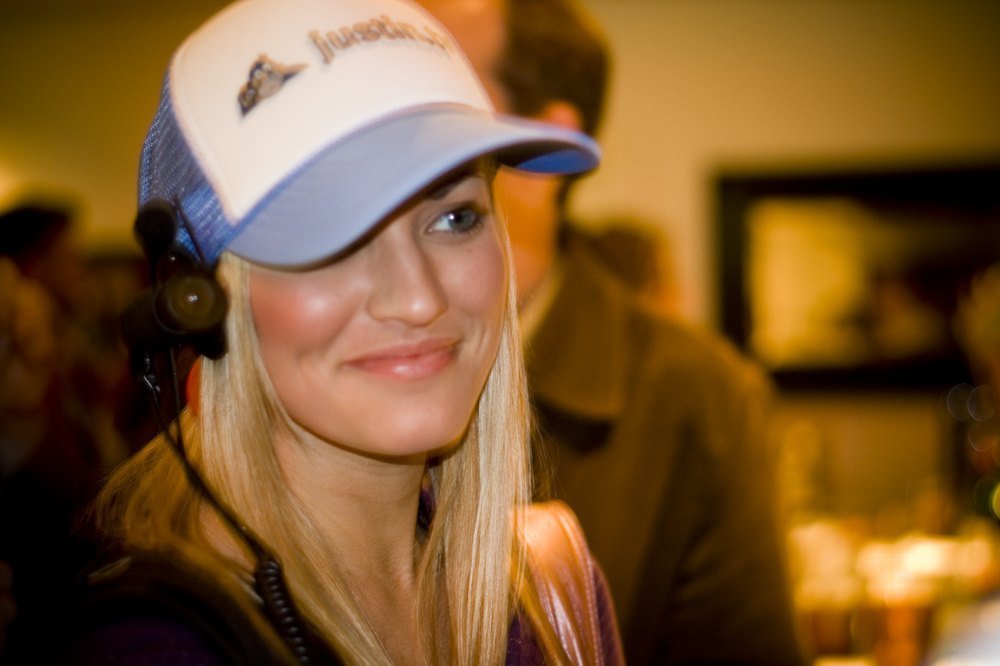 iJustine (Justine Ezarik): American Tech YouTuber photo