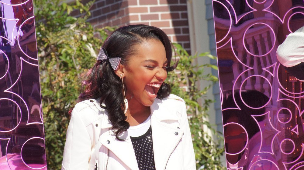 China Anne McClain: American Actress & Singer photo
