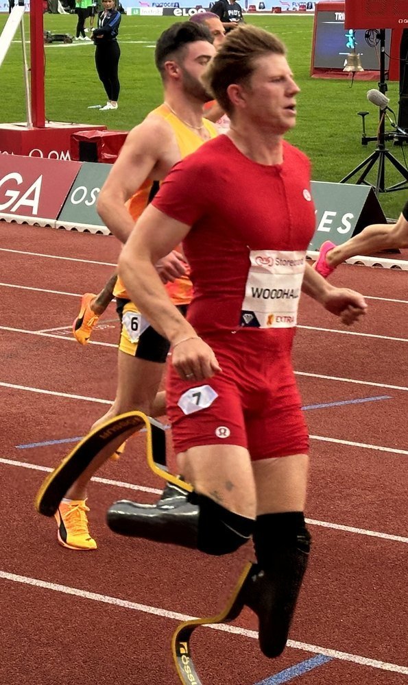 Hunter Woodhall: American Paralympic Track Athlete photo