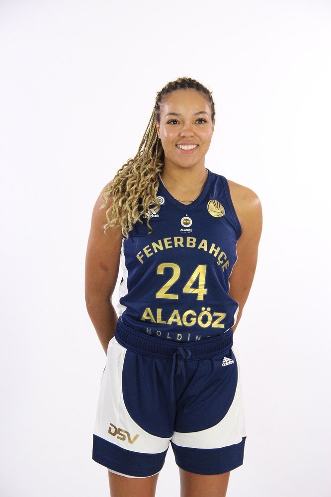 Napheesa Collier: American Professional Basketball Player photo