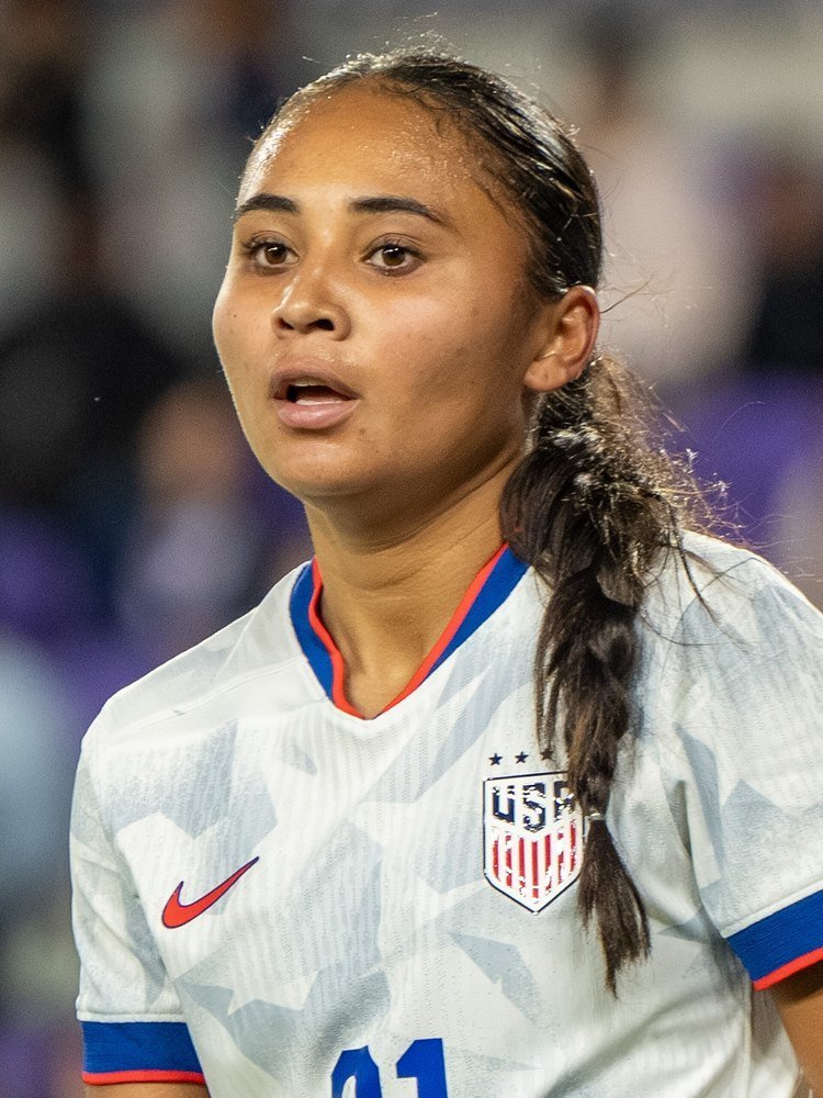 Alyssa Thompson: American Professional Soccer Player photo