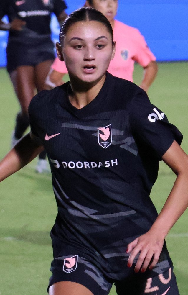 Gisele Thompson: American Professional Soccer Player photo