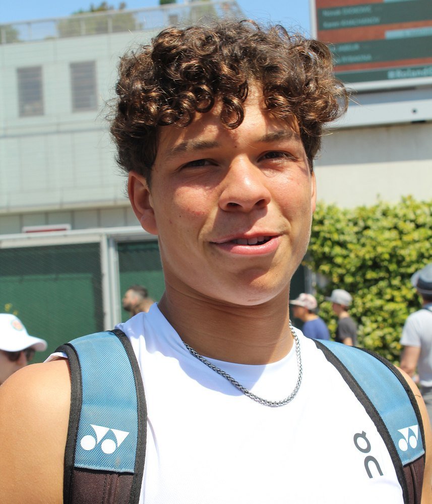 Ben Shelton: American Professional Tennis Player photo