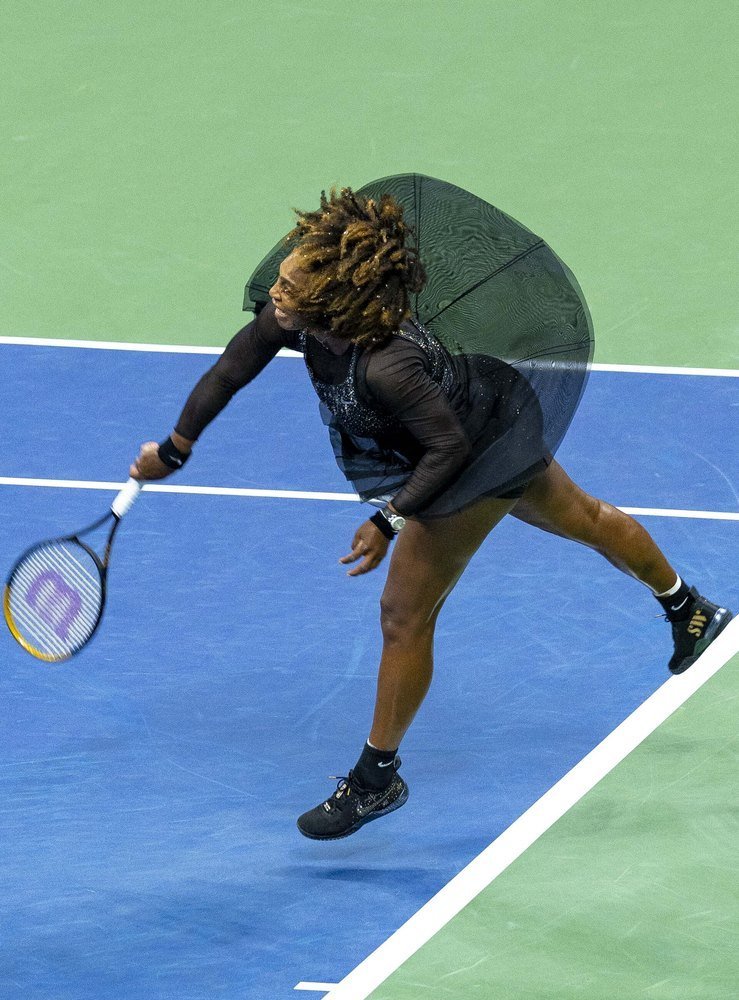 Serena Williams: American Tennis Legend & Entrepreneur photo