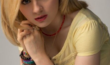 Abigail Breslin Net Worth 2026: Earnings, Career, Movies & Life