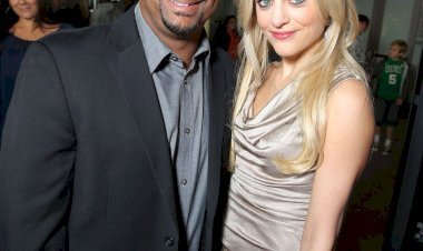 Angela Unkrich Net Worth (2025): Biography, Career & Family