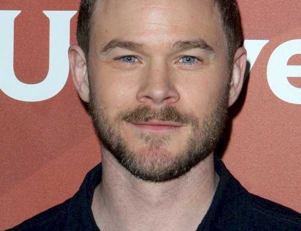 Aaron Ashmore Net Worth (2026) – Career, TV Shows, Movies & Where He Is Now